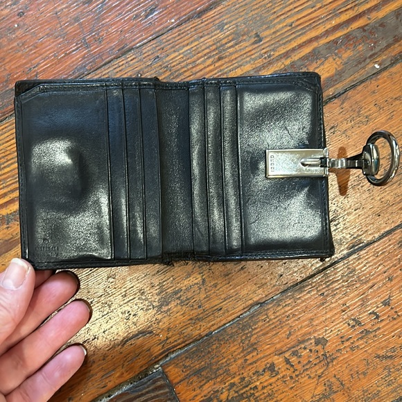 Gucci Black MONOGRAM Wallet Metal Clasp - Picture 6 of 11